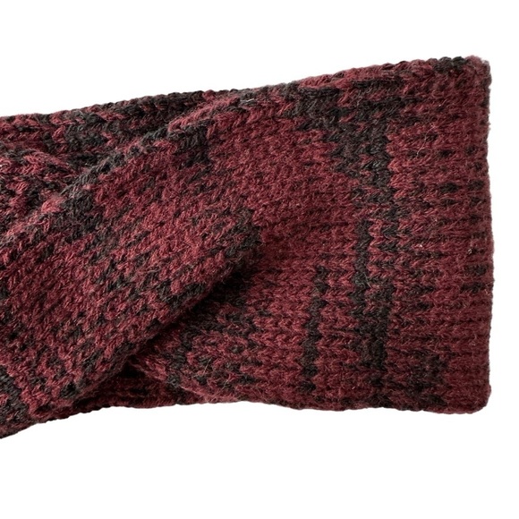 KNITTED MAROON AND BLACK INFINITY SCARF FOR YOUR HEAD BY MADE FOR EACH OTHER O/S - Picture 4 of 10